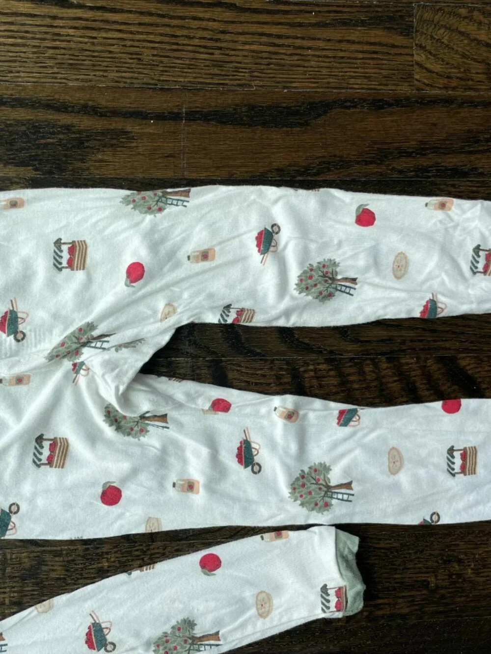 Kyte BABY Apple Orchard 18-24months two-piece pajama print